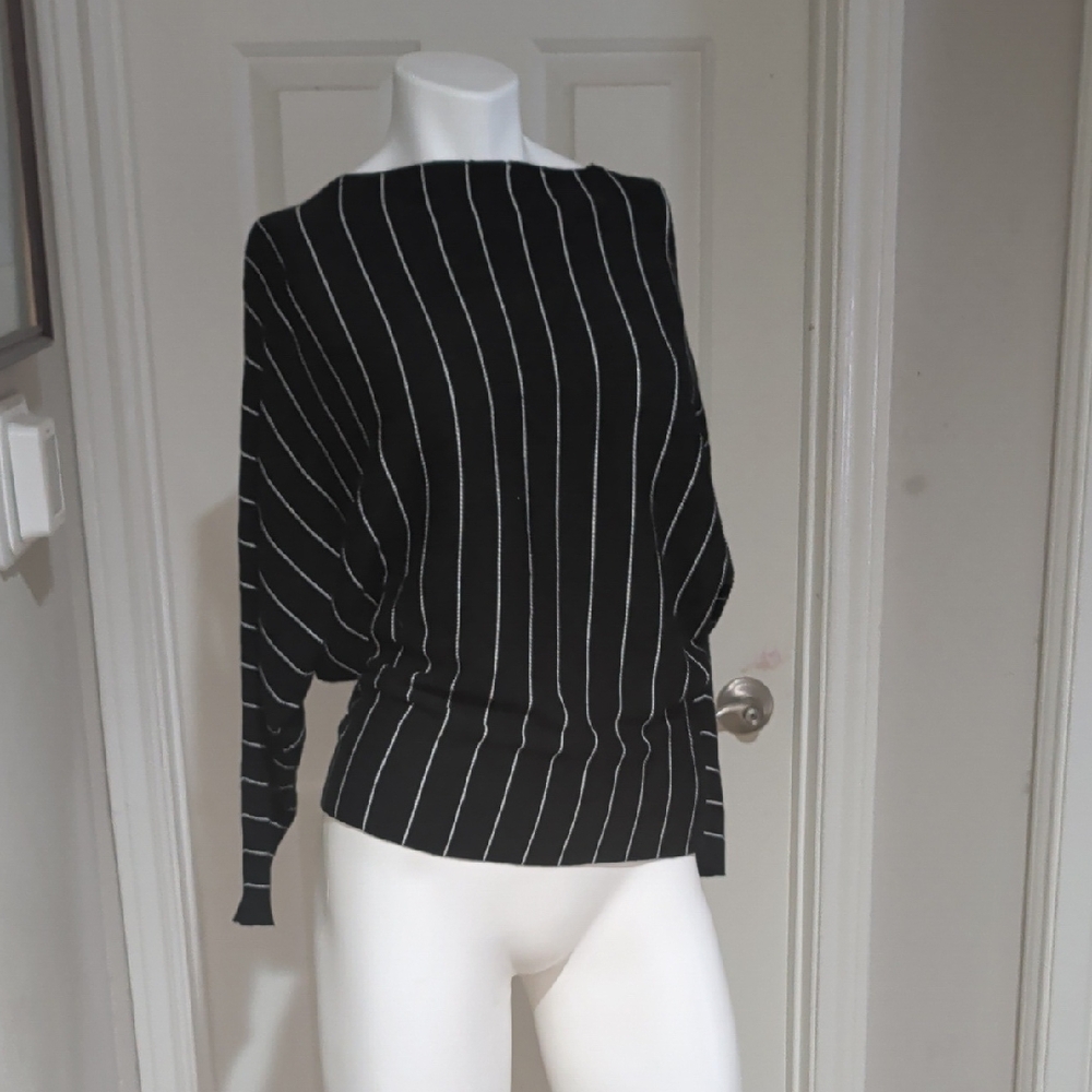 Philosophy Chic Black Sweater with White Stripes Small